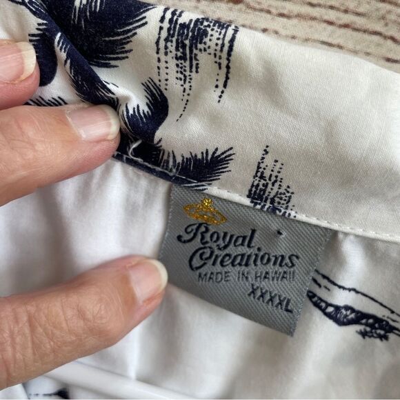 ROYAL CREATIONS HAWAIIAN SHIRT
MADE IN HAWAII - Picture 7 of 7
